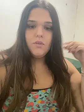 jadezinhasafada online show from February 3, 2026, 1:15 am