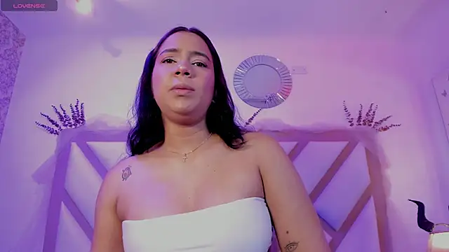 Alexxa Carter online show from February 8, 2026, 8:23 pm