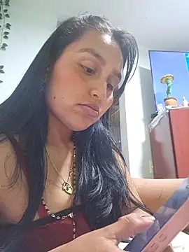 Snapshot of LunaRouuse_ chatting on June 15, 2026, 10:23 pm LunaRouuse online show from June 15, 2026, 10:23 pm