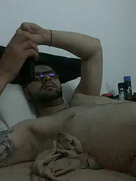 Snapshot of Baphomet212341 chatting on May 7, 2026, 12:38 am Baphomet212341 online show from May 7, 2026, 12:38 am