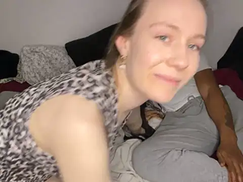 Snapshot of midnight_ballerina_ chatting on March 10, 2026, 9:20 pm midnight ballerina online show from March 10, 2026, 9:20 pm