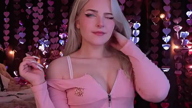 ShyniAlice online show from February 14, 2026, 4:31 am