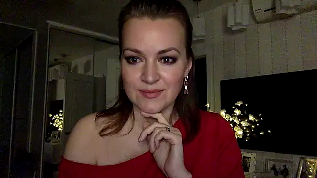 Ivoryne online show from March 4, 2026, 11:55 pm