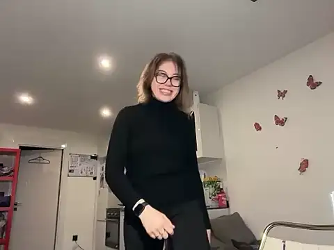 Luxerin online show from March 12, 2026, 9:10 pm