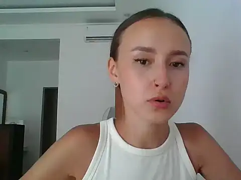 Snapshot of Nyvoria chatting on March 27, 2026, 8:26 am Nyvoria online show from March 27, 2026, 8:26 am