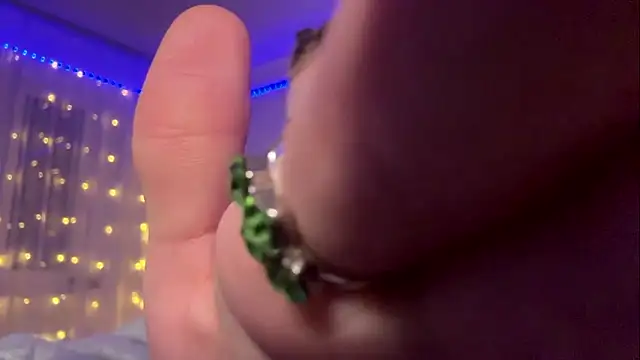 KariJarecke online show from February 3, 2026, 1:05 pm