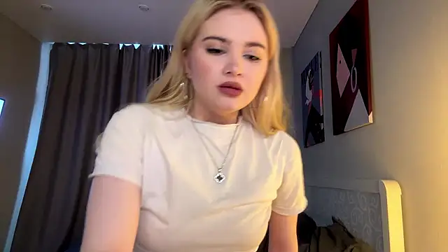 KariJarecke online show from March 15, 2026, 1:06 pm