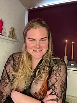 SexyBlondJoanna online show from March 7, 2026, 1:08 pm