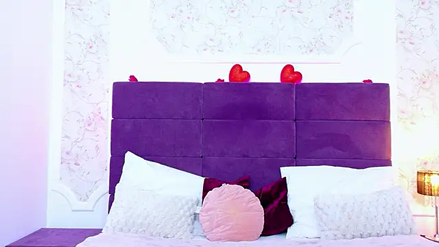 EvelinHill online show from March 3, 2026, 5:02 am