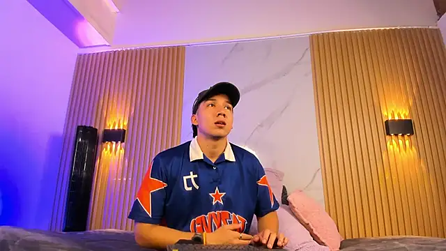 IamJuanJoc online show from February 28, 2026, 7:48 pm