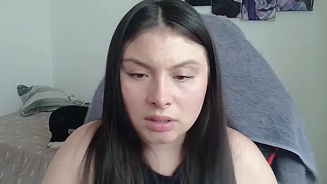 yessica gomez01 online show from February 3, 2026, 10:04 pm