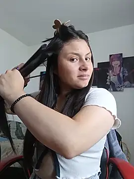 yessica gomez01 online show from May 27, 2026, 5:10 pm