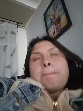 yessica gomez01 online show from June 15, 2026, 10:23 pm