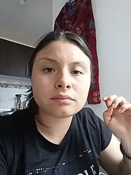 yessica gomez01 online show from June 19, 2026, 9:07 pm