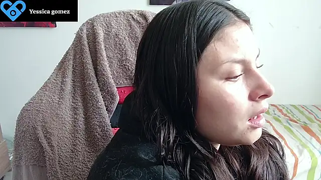 yessica gomez01 online show from July 15, 2026, 1:05 pm