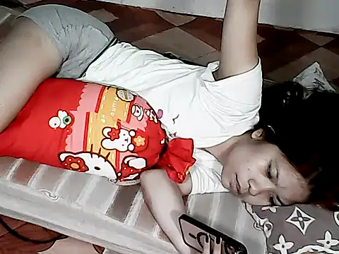 Snapshot of xxhotamizinggirl chatting on June 12, 2026, 4:55 am xxhotamizinggirl online show from June 12, 2026, 4:55 am