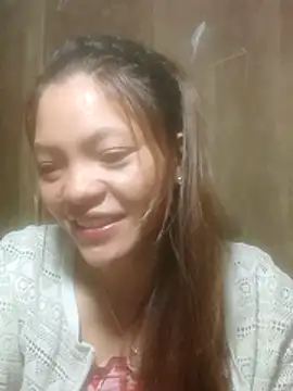 jjennyyy online show from May 1, 2026, 1:59 pm