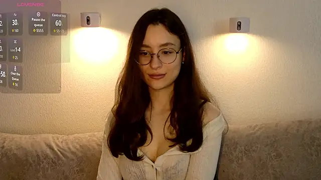 Snapshot of classy____ chatting on May 14, 2026, 4:03 pm classy online show from May 14, 2026, 4:03 pm