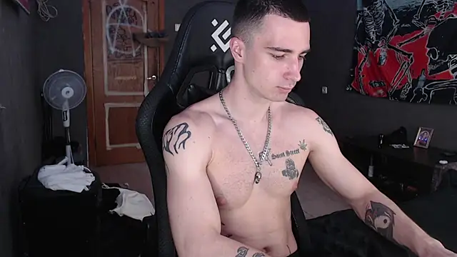 Snapshot of Jack_loveeee chatting on June 13, 2026, 8:23 am Jack loveeee online show from June 13, 2026, 8:23 am