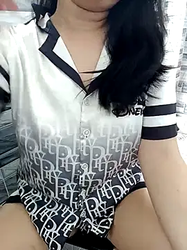 EnzxMoon02 online show from April 27, 2026, 5:49 am