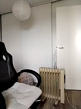 Snapshot of therealsun8 chatting on February 16, 2026, 12:45 pm therealsun8 online show from February 16, 2026, 12:45 pm