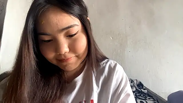 MollyAsian online show from January 11, 2026, 8:08 am