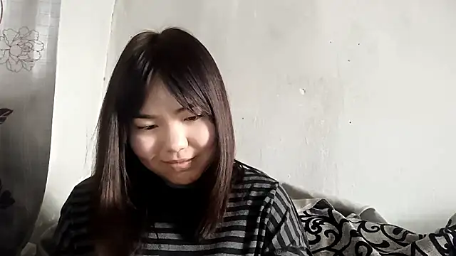 MollyAsian online show from February 10, 2026, 5:11 am