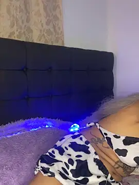 sakuraanduchira  online show from March 4, 2026, 3:12 am