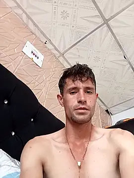 torvyHot online show from January 18, 2026, 5:06 pm