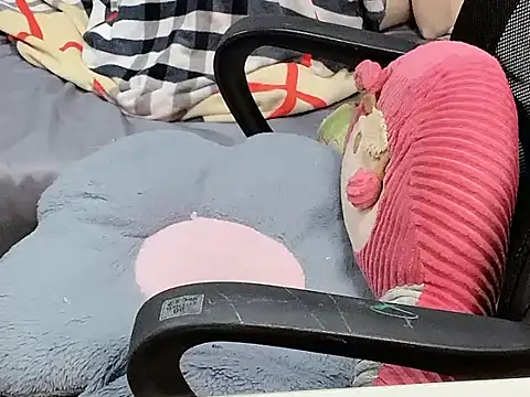 Ruby Bluee12 online show from April 6, 2026, 4:46 am