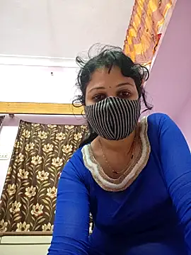 Priyaji7575 online show from February 9, 2026, 5:17 pm