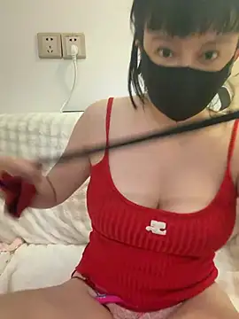 Mia-zhan online show from April 28, 2026, 11:32 pm