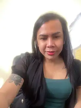BriannaCruz24 online show from April 21, 2026, 11:40 pm