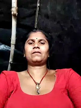 Hot di97 online show from May 9, 2026, 3:06 pm