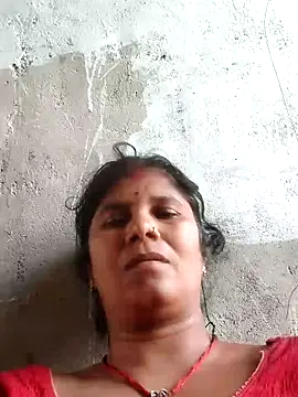 Hot di97 online show from May 14, 2026, 1:56 am