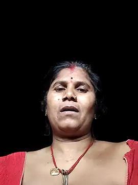 Hot di97 online show from May 18, 2026, 3:07 pm