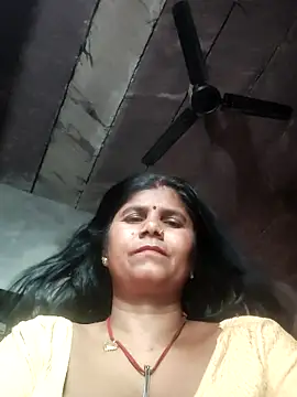 Hot di97 online show from May 23, 2026, 11:14 am