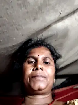 Hot di97 online show from July 19, 2026, 2:43 pm