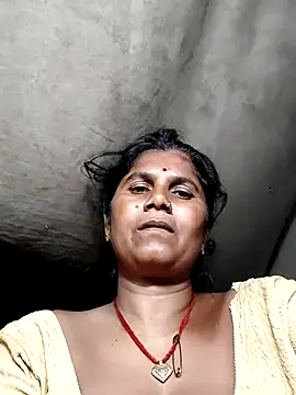 Hot di97 online show from July 24, 2026, 2:26 pm