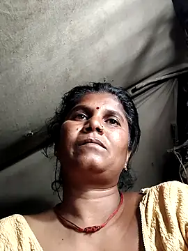 Hot di97 online show from July 26, 2026, 6:04 pm