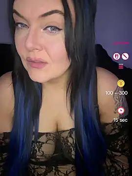 Miss CurvesXXX online show from April 28, 2026, 9:31 pm
