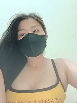 Lyly-68688 online show from May 17, 2026, 2:13 pm