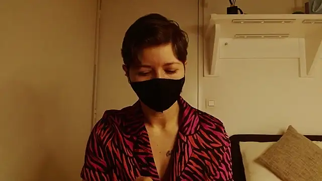 Alexxa XX online show from February 19, 2026, 7:04 am