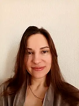 Snapshot of She-Moon chatting on February 22, 2026, 8:02 am She-Moon online show from February 22, 2026, 8:02 am