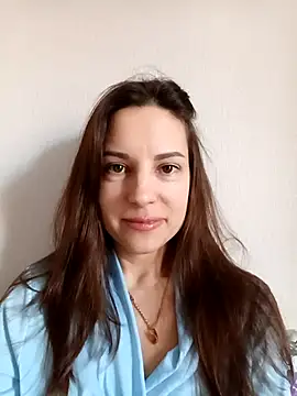 Snapshot of She-Moon chatting on February 23, 2026, 7:06 am She-Moon online show from February 23, 2026, 7:06 am