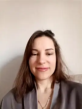 Snapshot of She-Moon chatting on March 13, 2026, 6:53 am She-Moon online show from March 13, 2026, 6:53 am