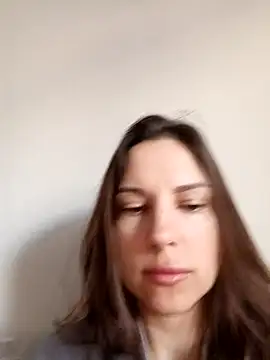 She-Moon online show from May 4, 2026, 5:36 am