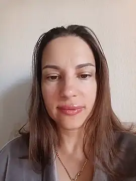 She-Moon online show from June 19, 2026, 5:23 am