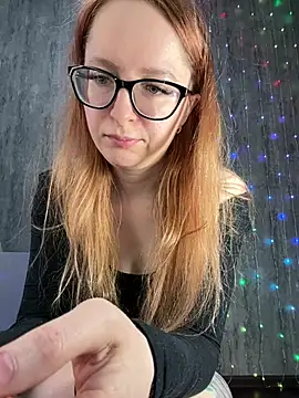 Snapshot of coy_girl_ chatting on February 5, 2026, 11:37 am coy girl online show from February 5, 2026, 11:37 am