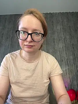 Snapshot of coy_girl_ chatting on March 4, 2026, 11:49 am coy girl online show from March 4, 2026, 11:49 am